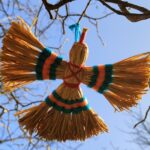 Цацка-падвеска з рафіі «Птушка»