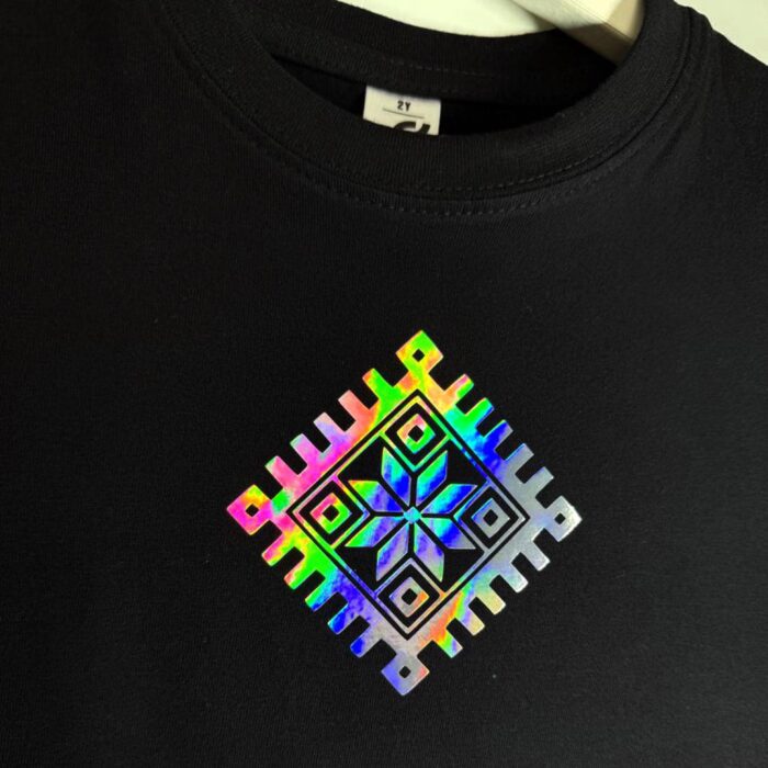T-shirt with ethnic ornament - Image 7